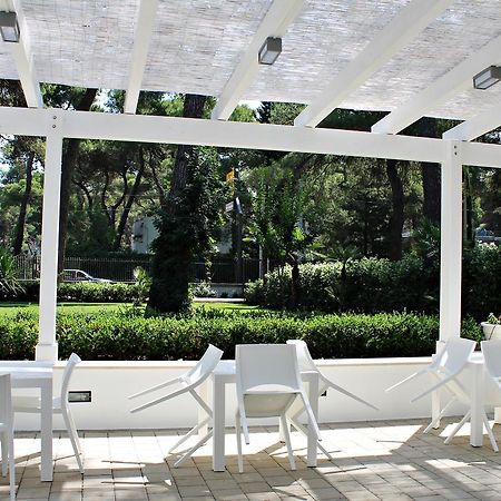 Il Melograno B&B Кастеланета Марина Екстериор снимка